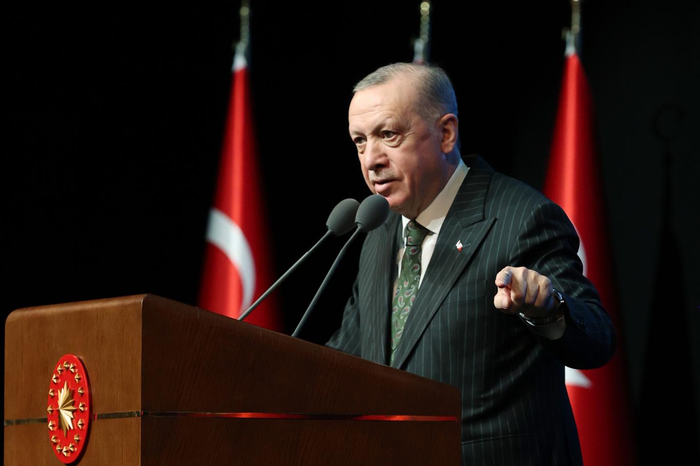 Cumhurbaşkanı Erdoğan, Faizi Düşürmeye Devam Edeceklerini Söyledi
