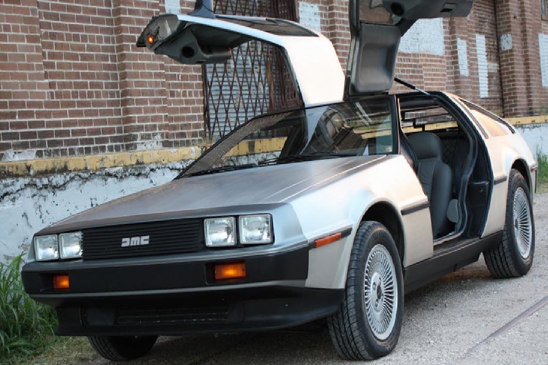 Geleceğe Dönüş Sinemasının İkonik Otomobil Markası DeLorean, NFT ve Metaverse Odaklı Marka Başvurusu Yaptı